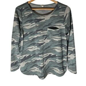 B4- medium- women’s cute camo long sleeve size M